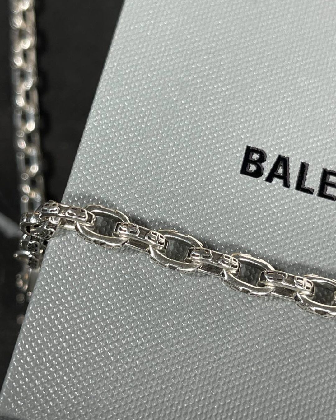 Колье Balenciaga