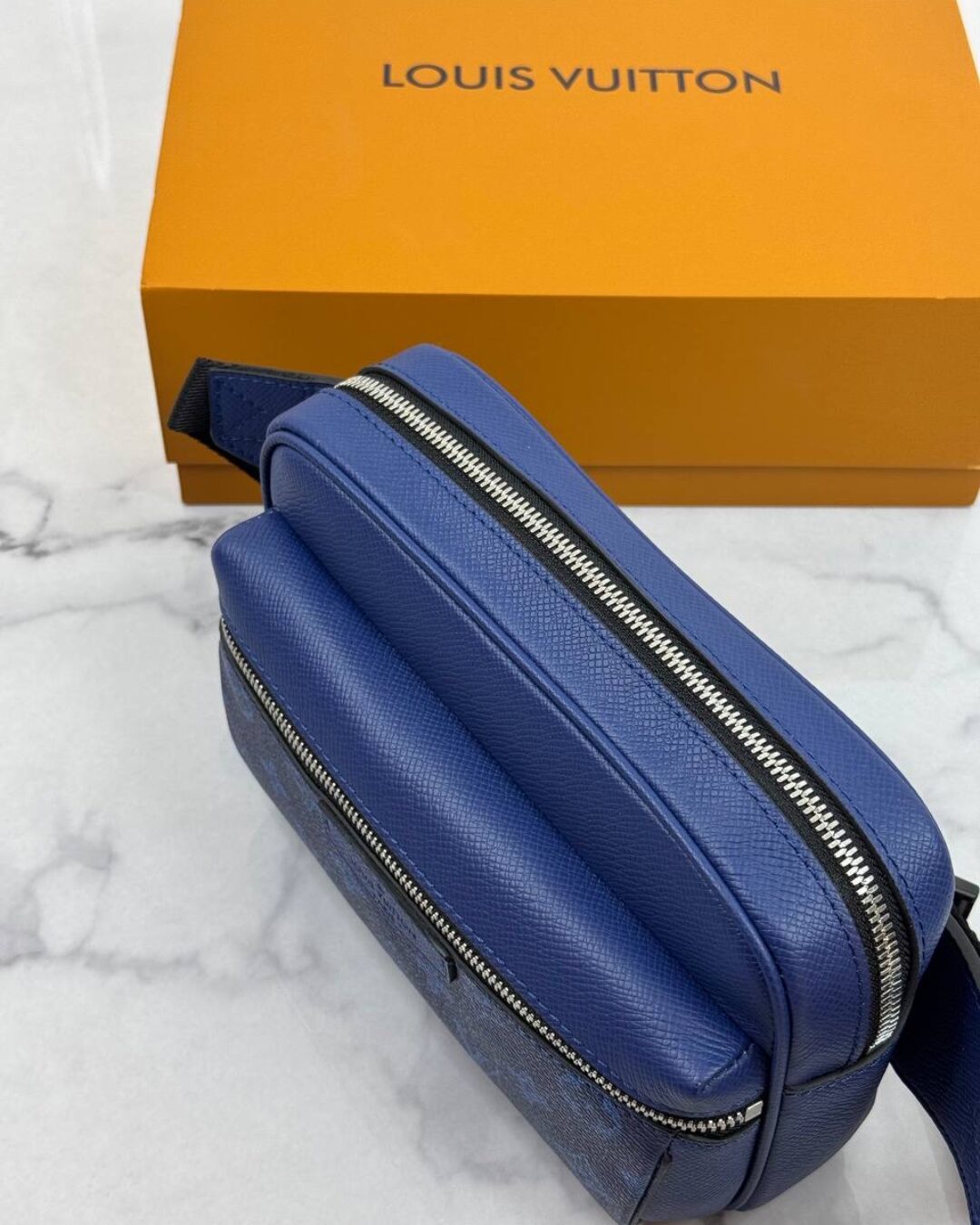 Сумка Louis Vuitton Outdoor Messenger Monogram Pacific Taiga Blue