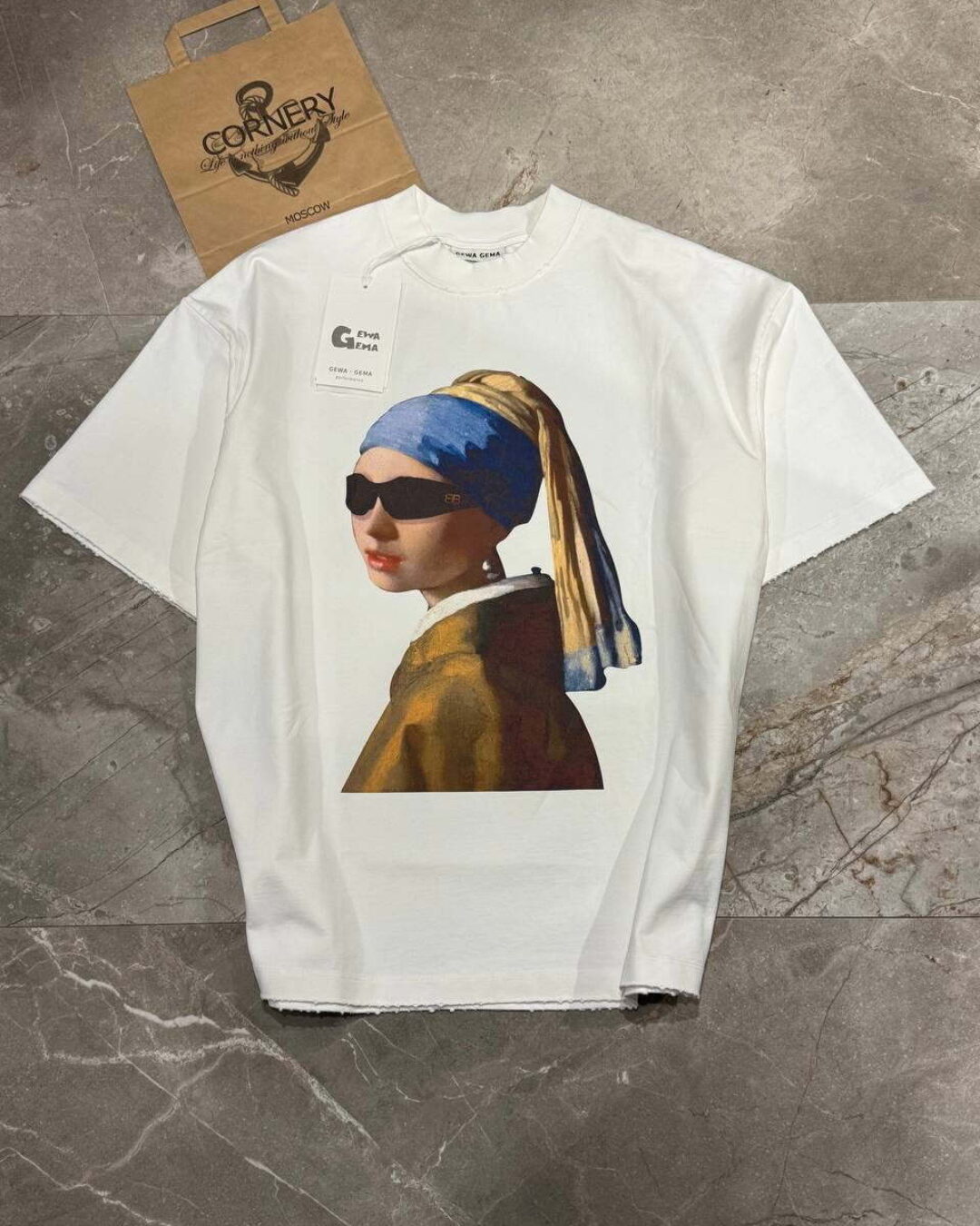 Футболка Balenciaga
