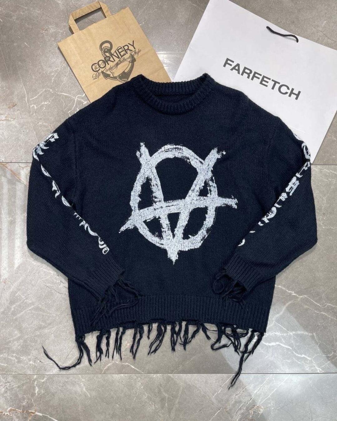 Свитер Vetements