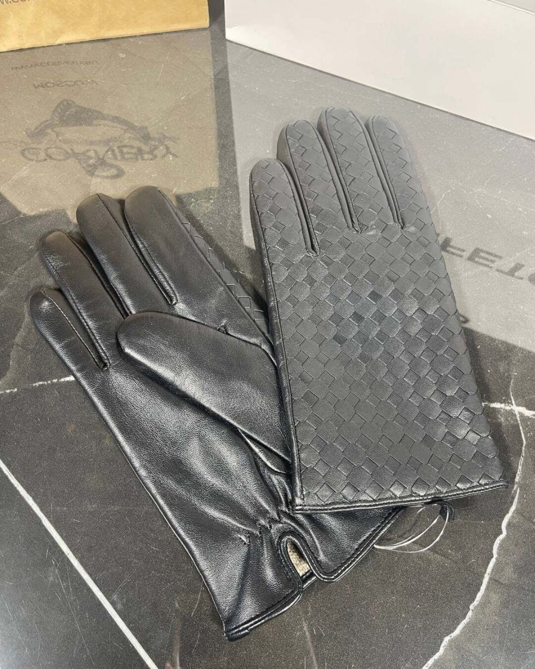Перчатки Bottega Veneta