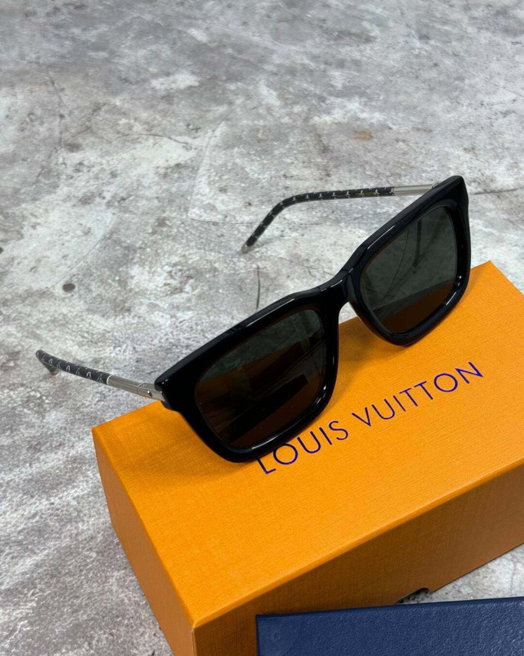 Очки Louis Vuitton