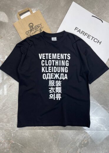 Футболка Vetements Clothing