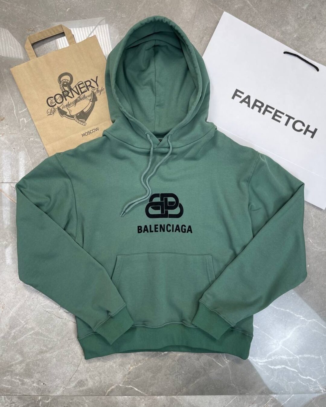Худи Balenciaga