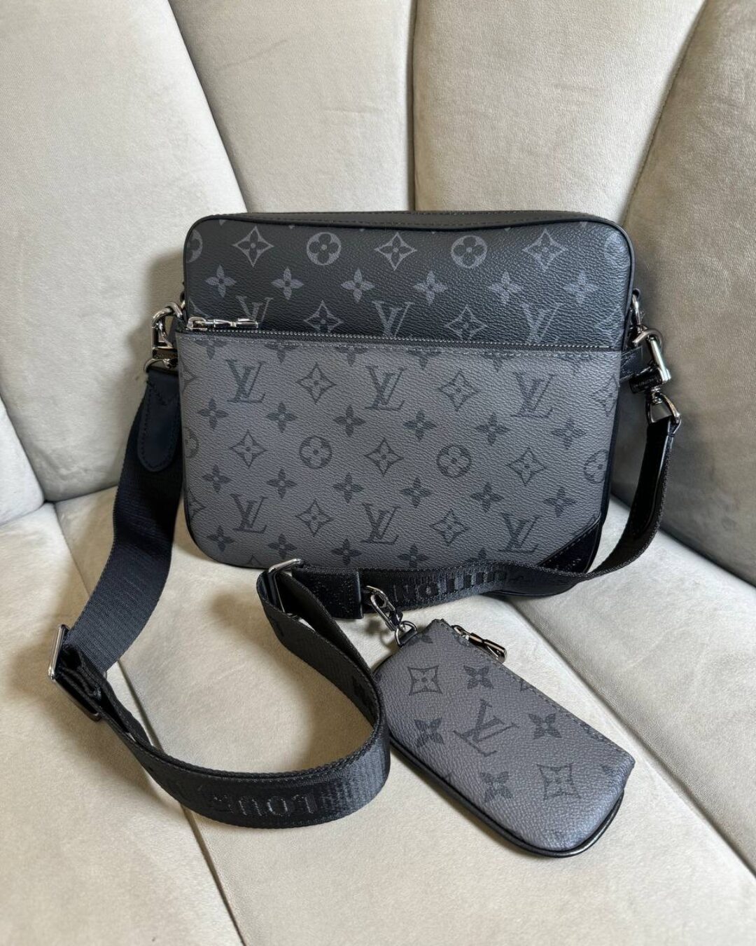 Сумка Louis Vuitton Trio Messenger Monogram Eclipse