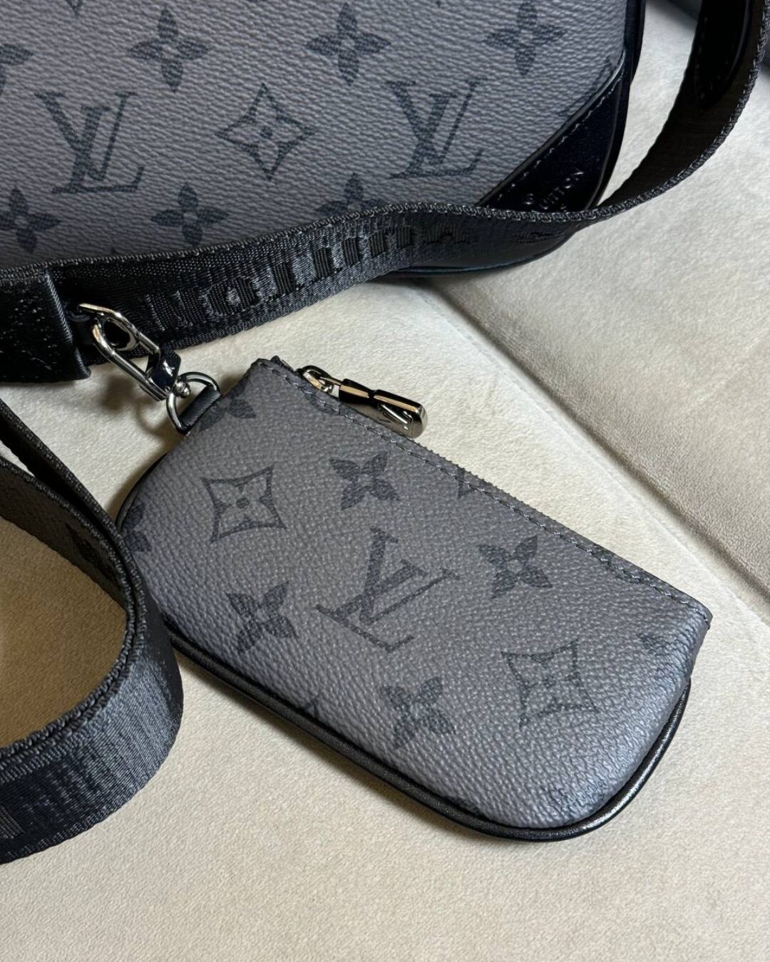 Сумка Louis Vuitton Trio Messenger Monogram Eclipse