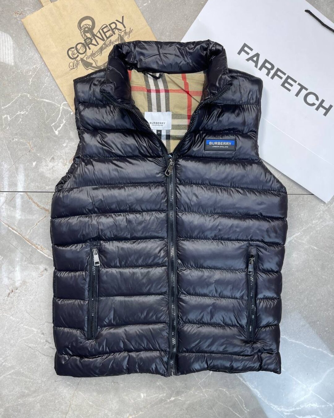 Жилет Burberry