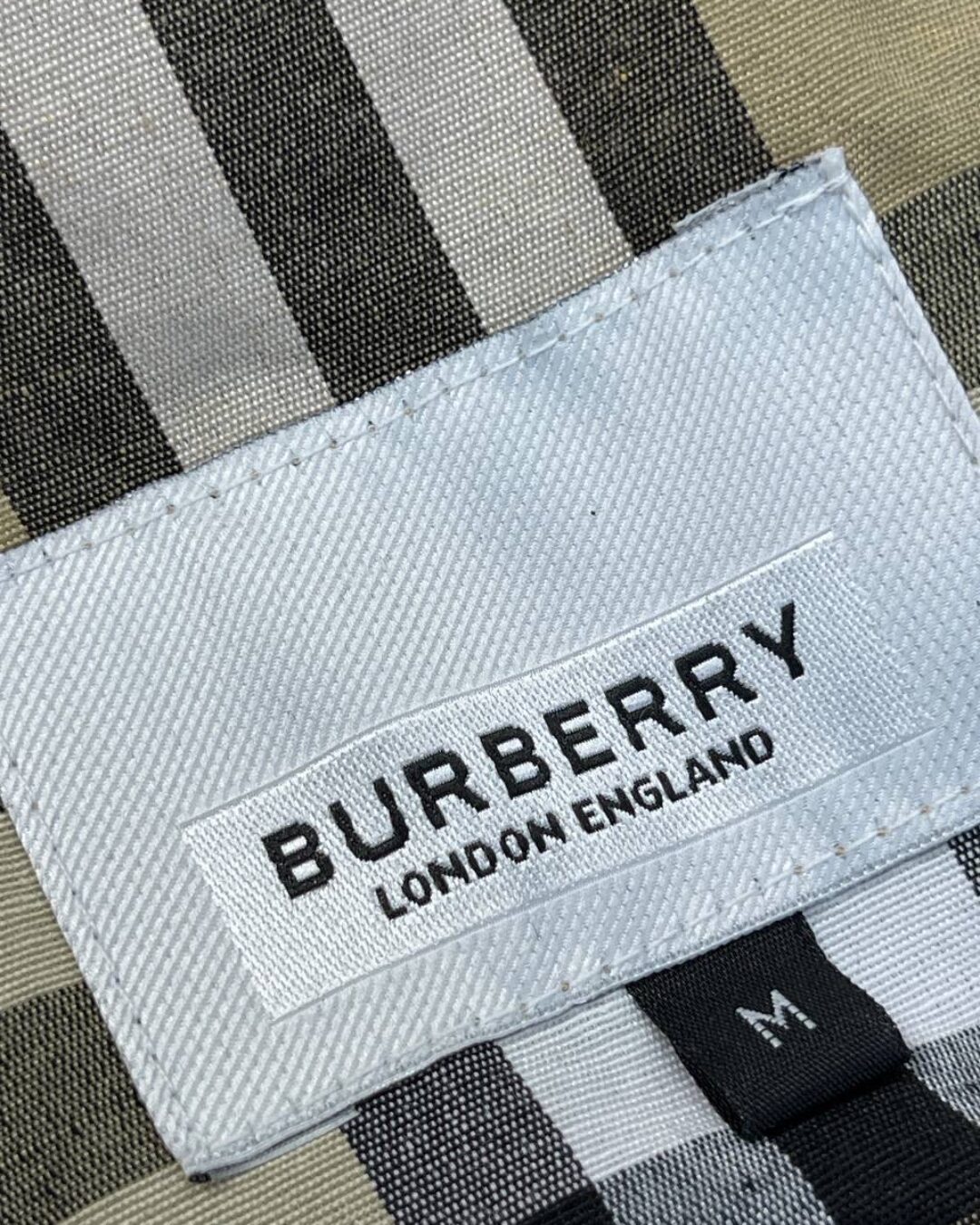 Жилет Burberry