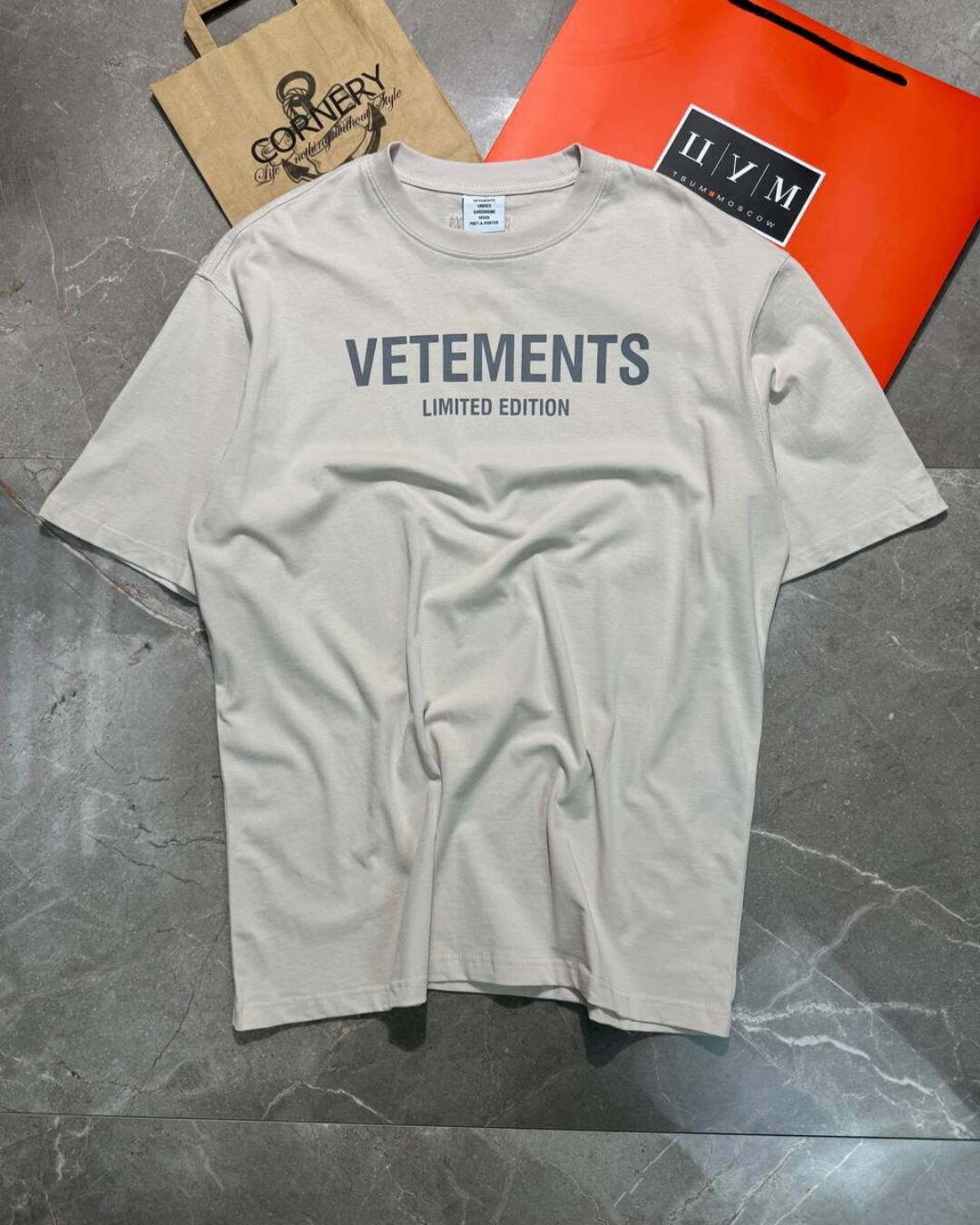 Футболка Vetements Logo
