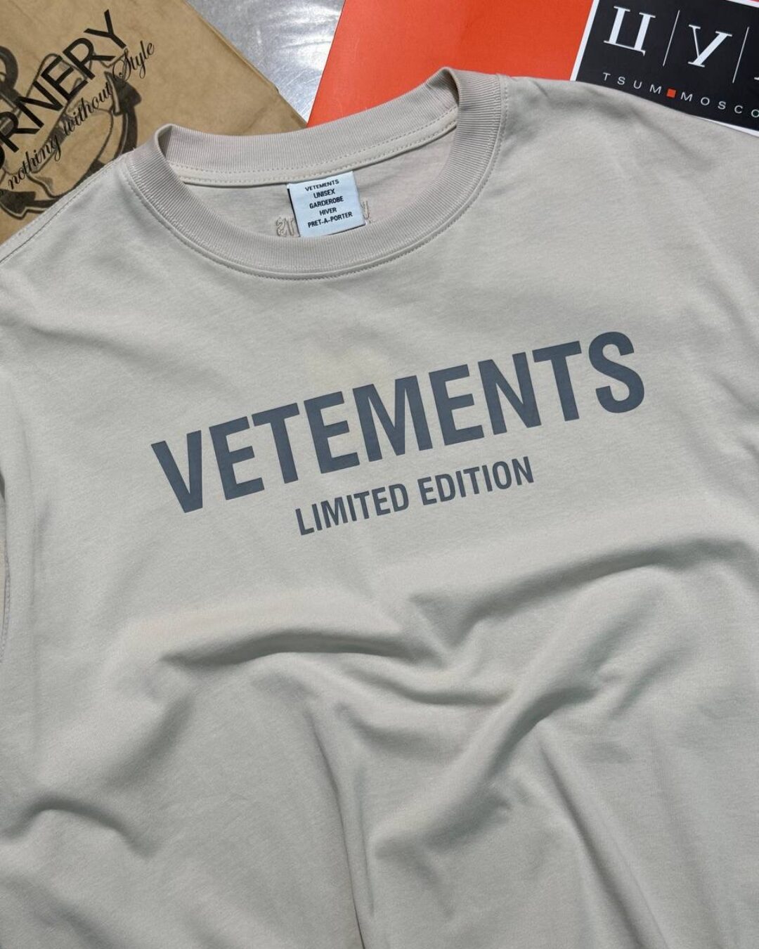 Футболка Vetements Logo — фото 4