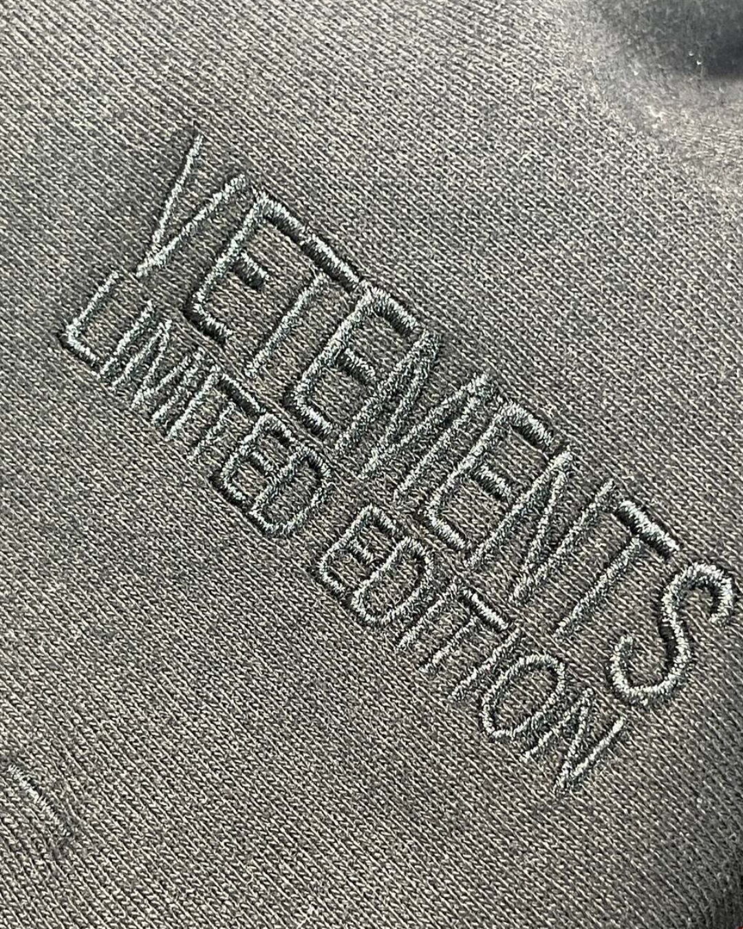 Худи Vetements — фото 9