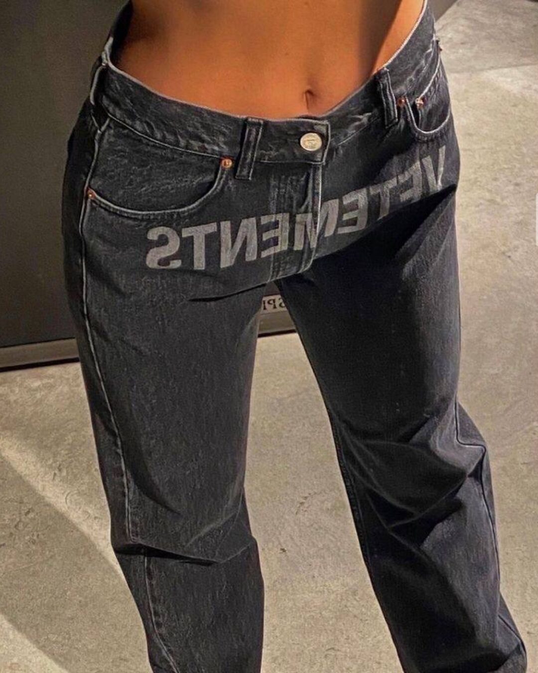 Джинсы Vetements