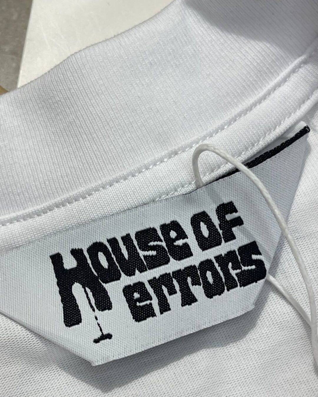 Футболка House of Errors