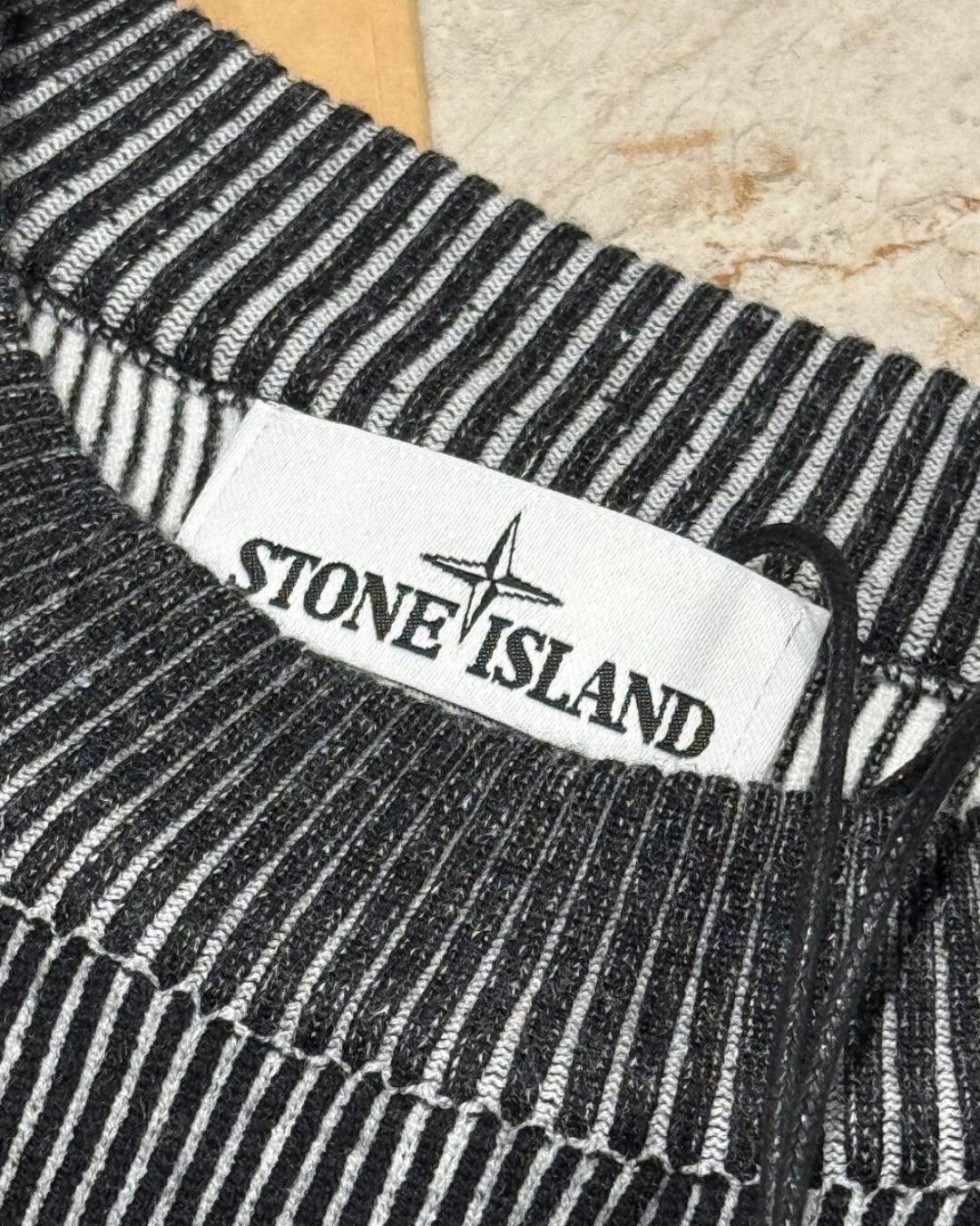 Свитер Stone Island