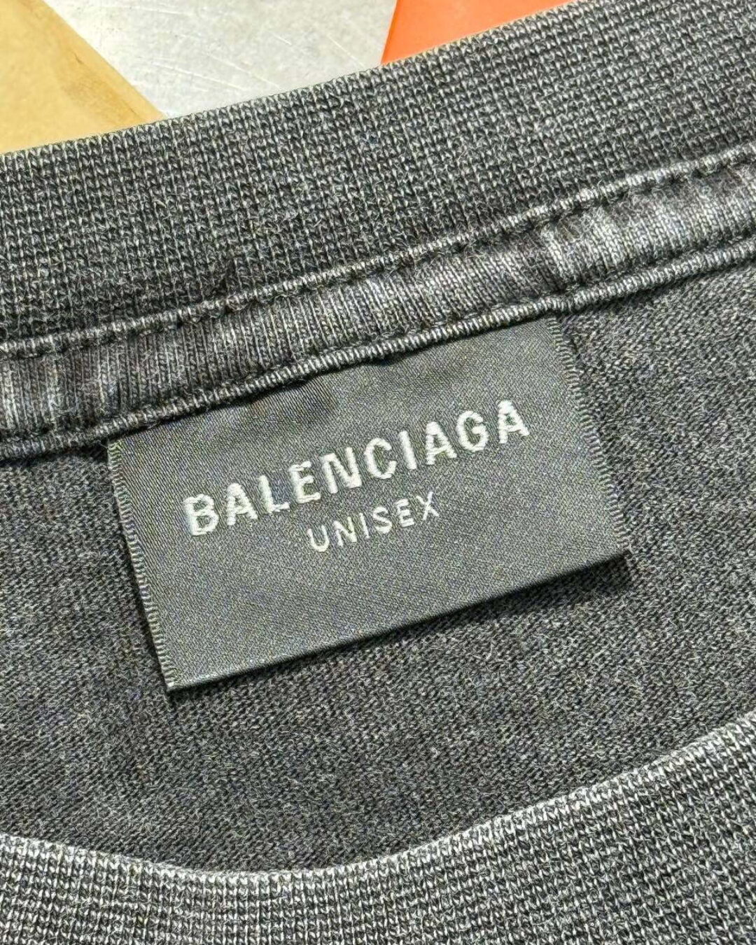 Футболка Balenciaga — фото 7