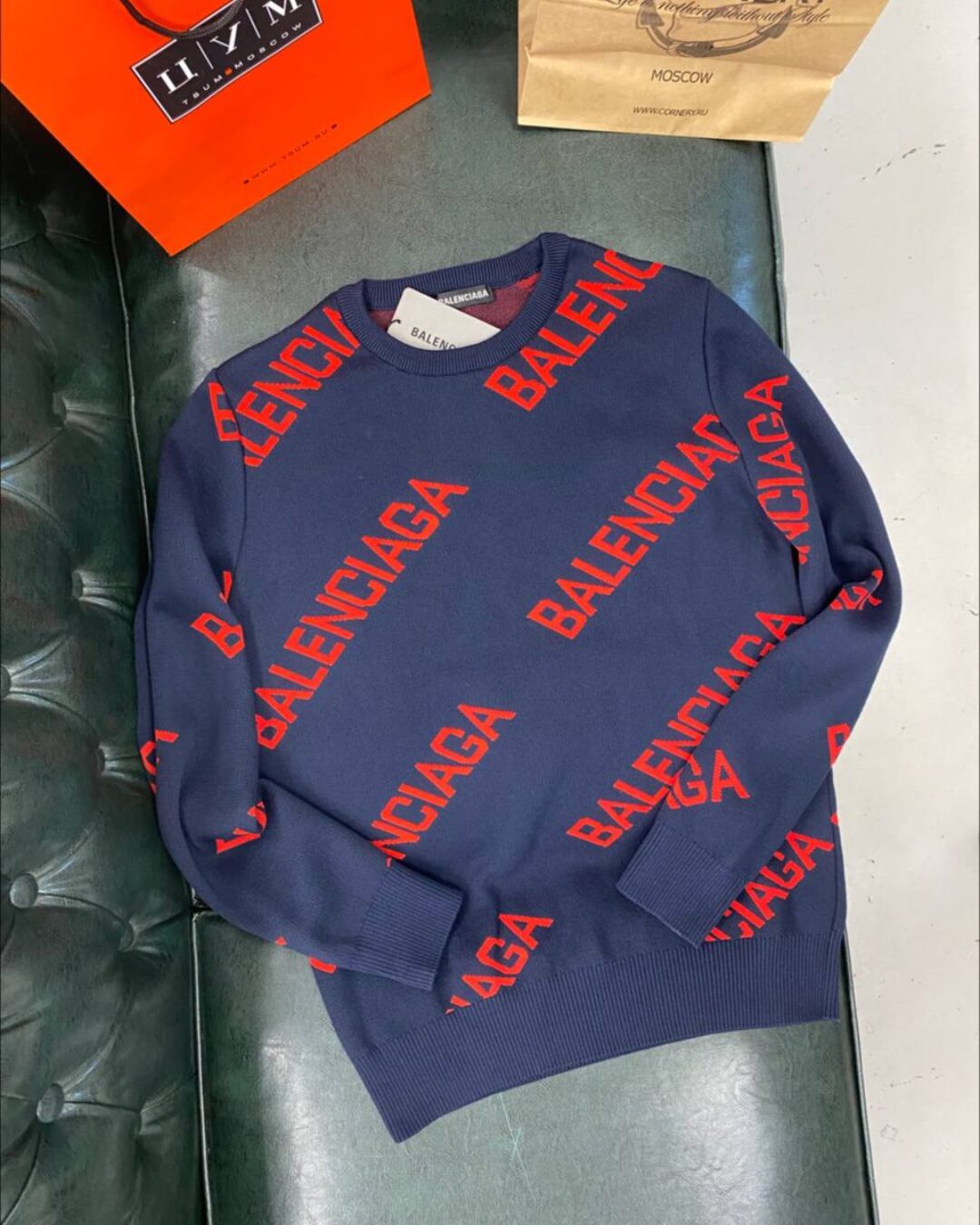 Свитер Balenciaga