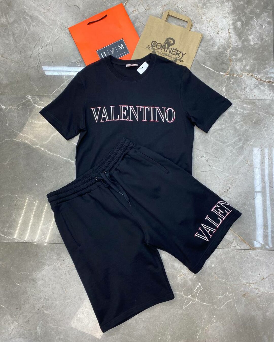 Костюм Valentino