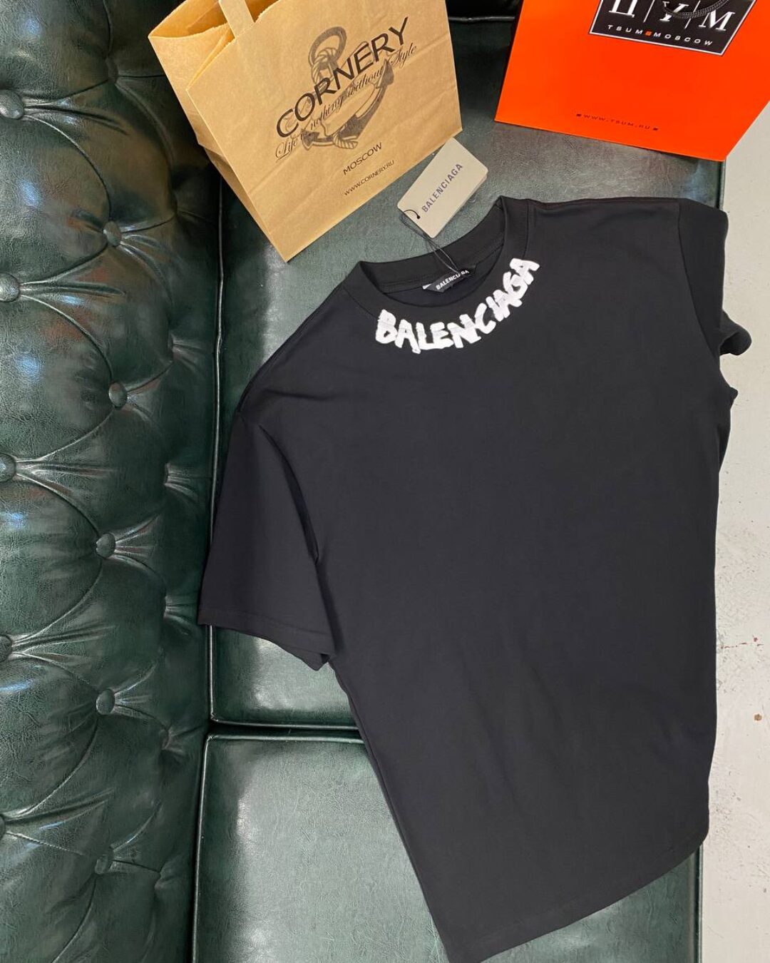 Футболка Balenciaga
