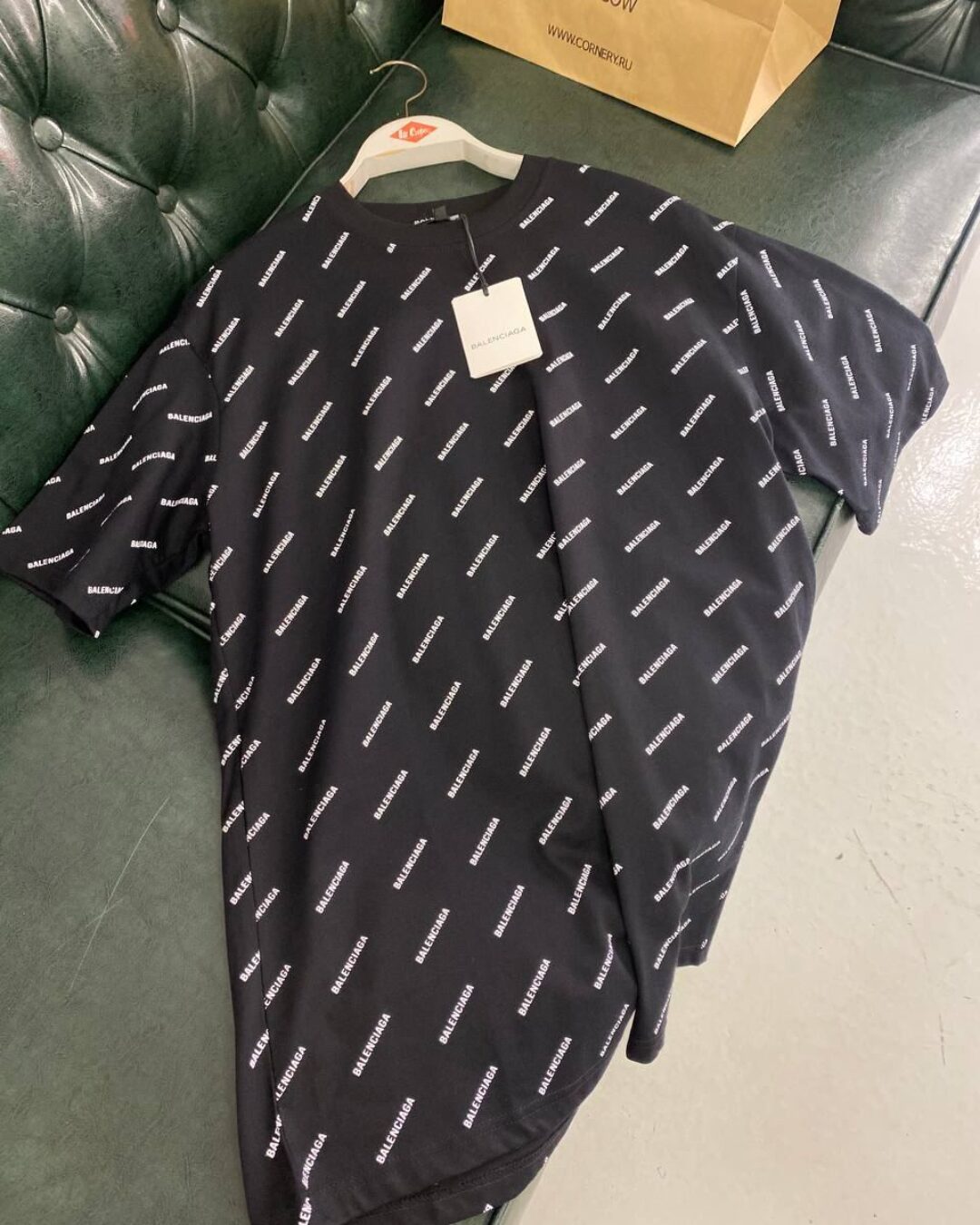 Футболка Balenciaga
