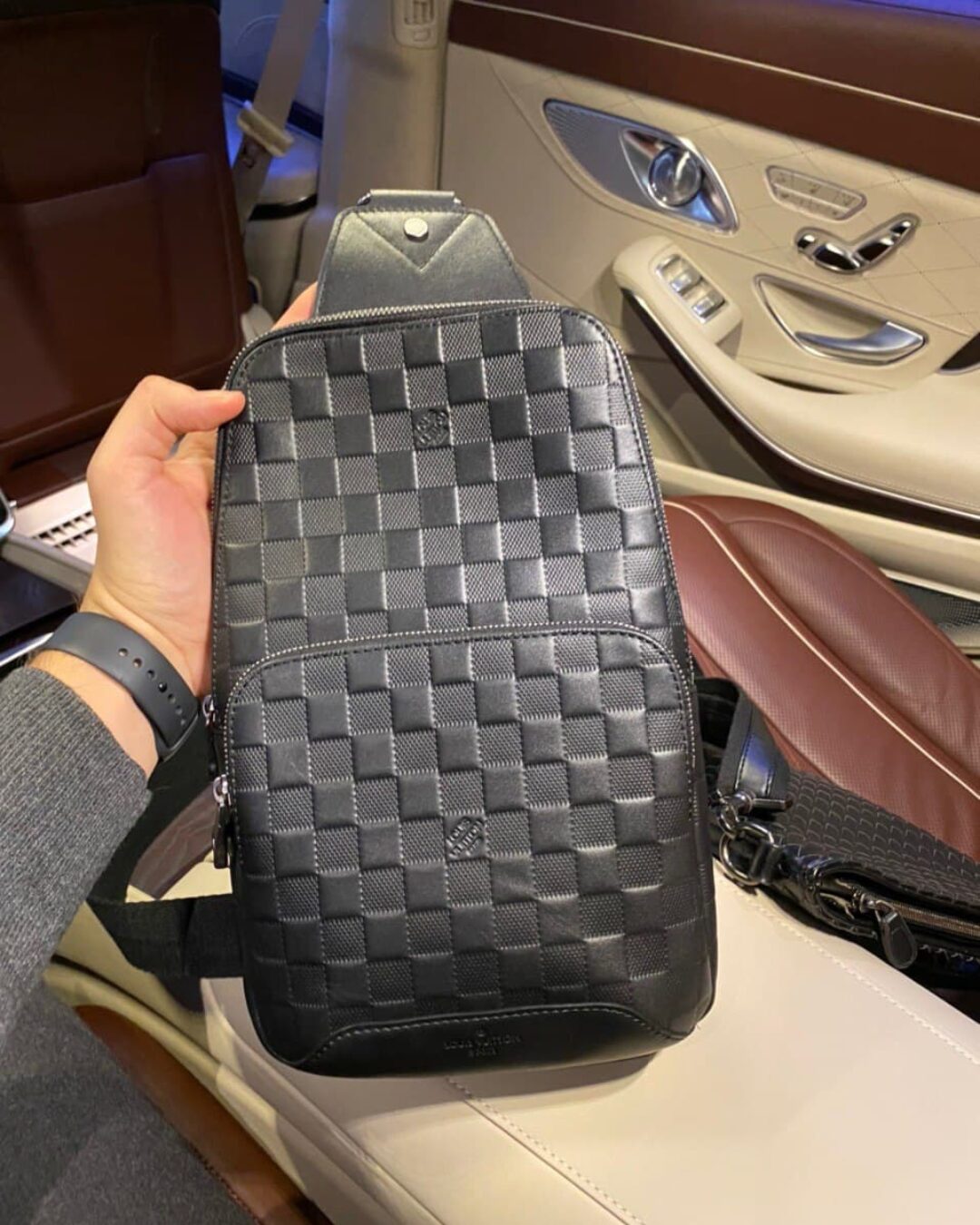 Сумка Louis Vuitton Avenue