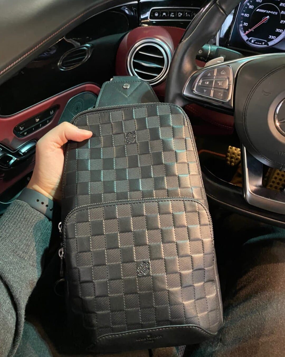 Сумка Louis Vuitton Avenue