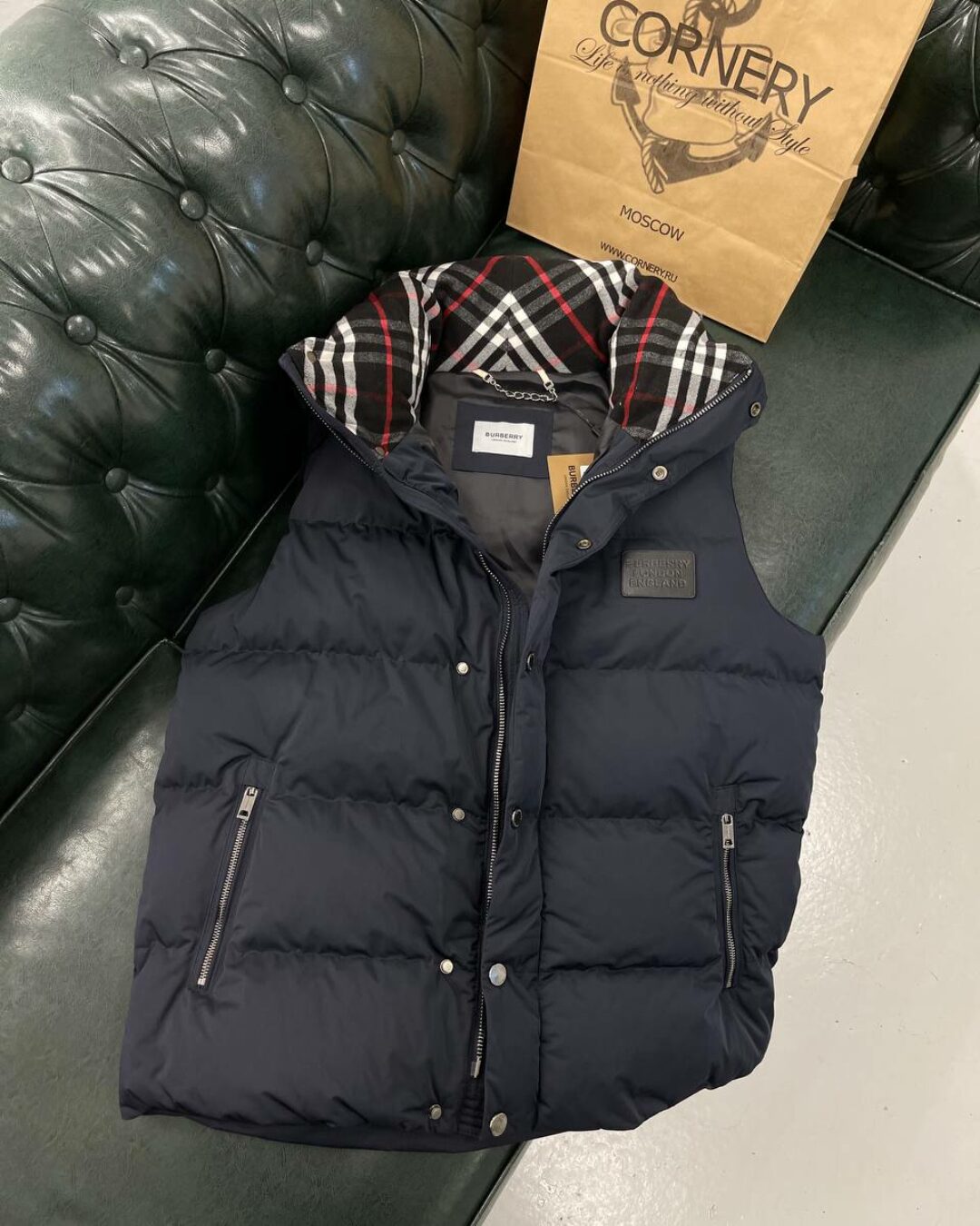 Жилет Burberry