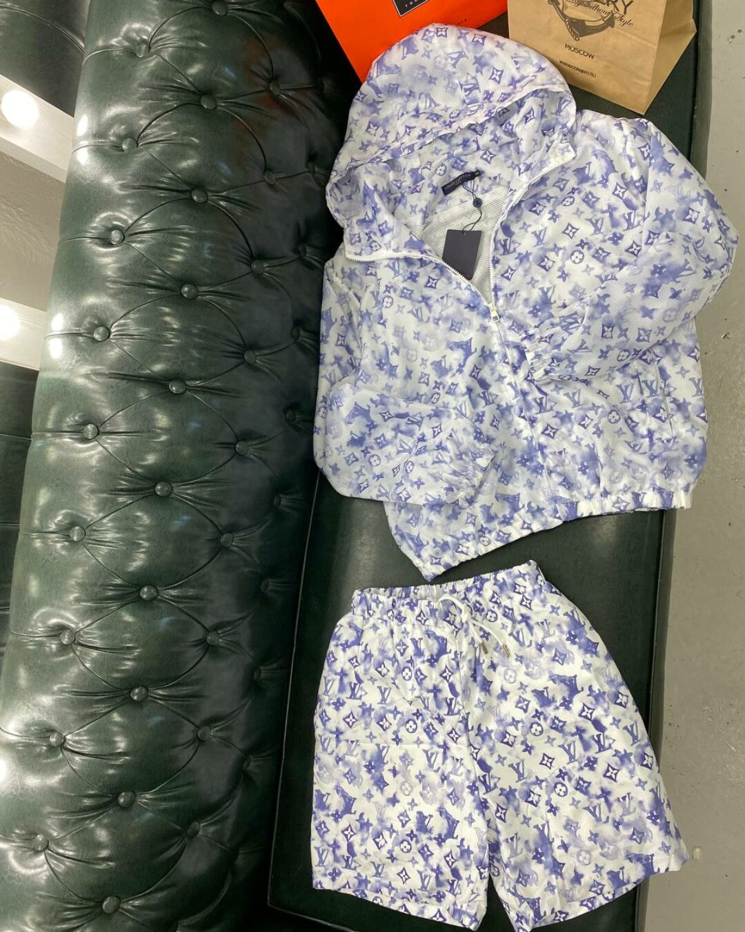 Костюм Louis Vuitton