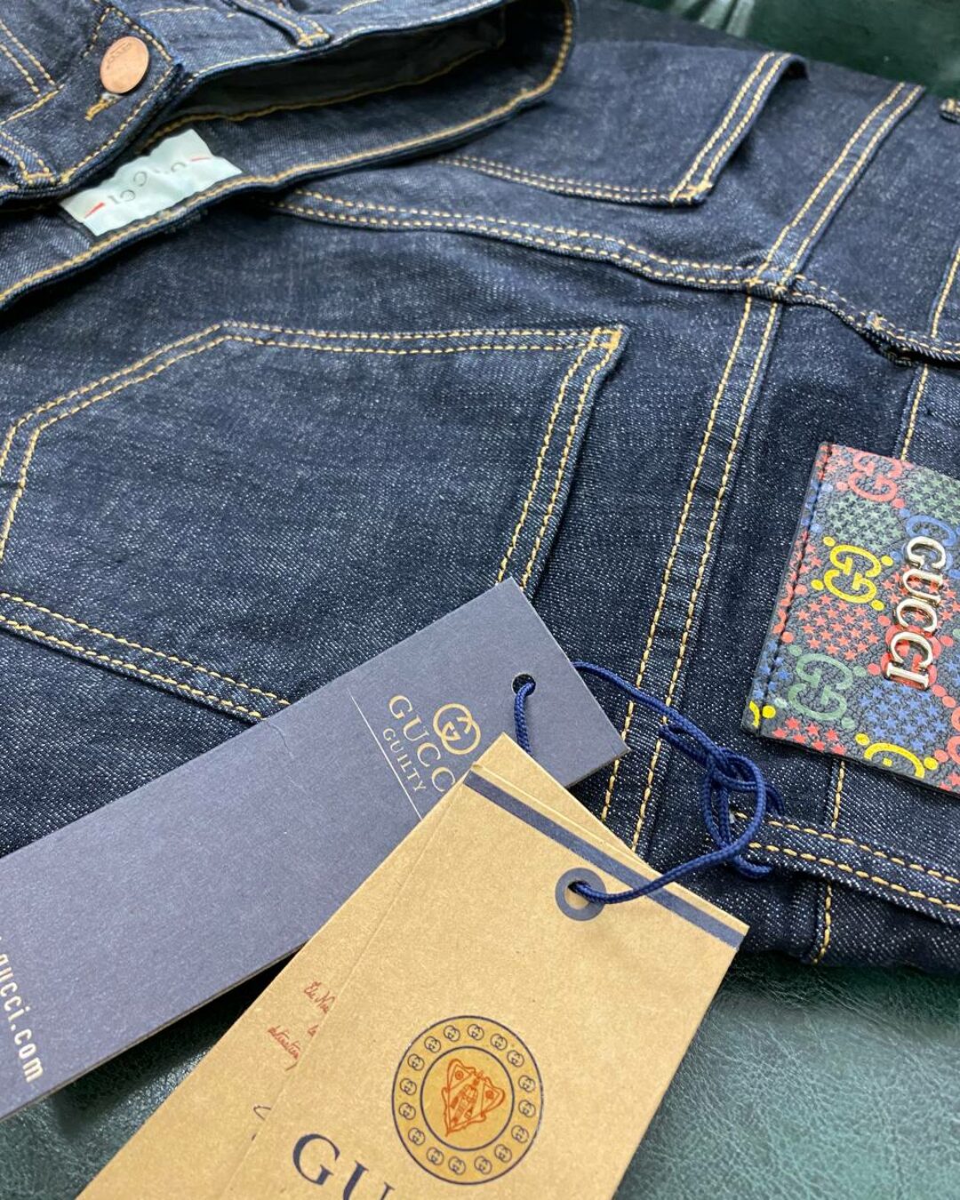 Джинсы Gucci