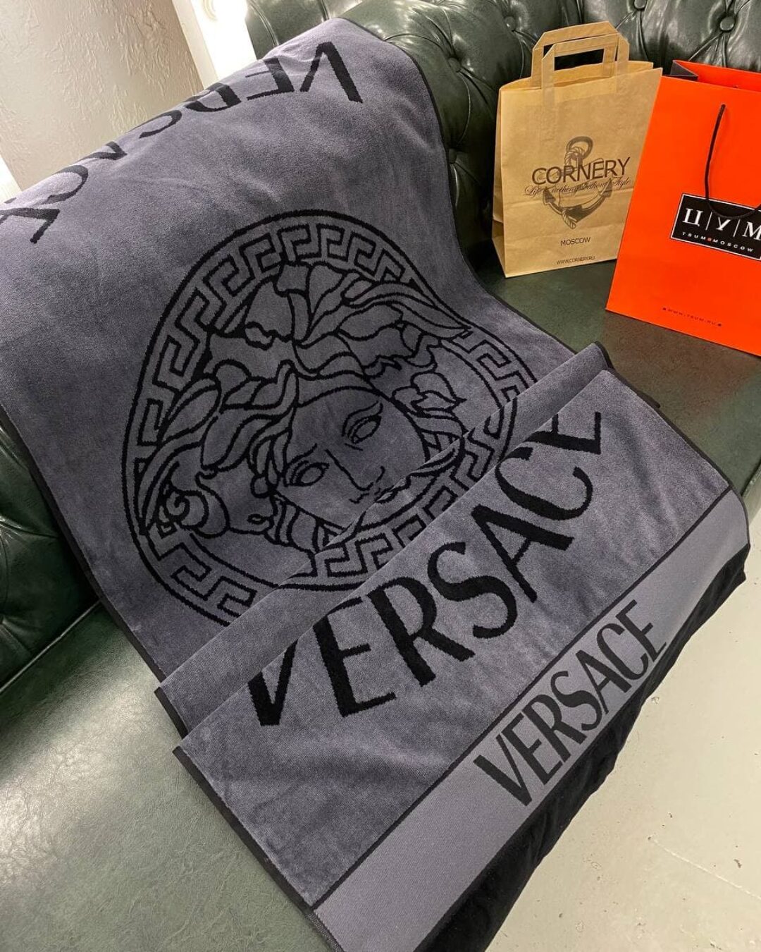 Полотенце Versace