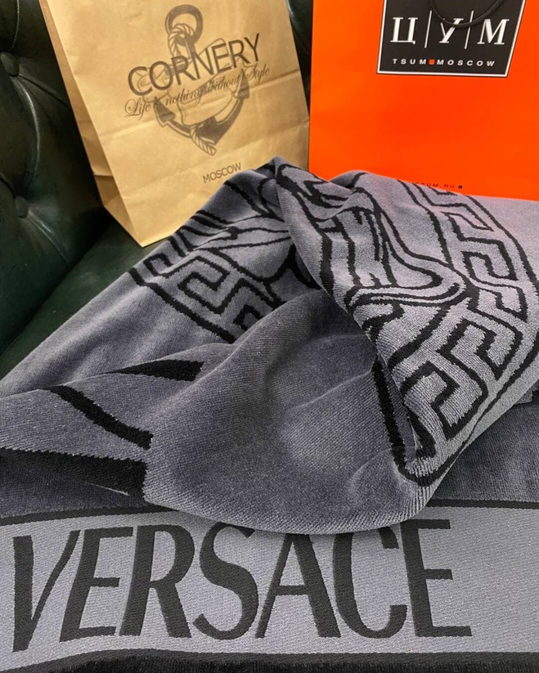 Полотенце Versace