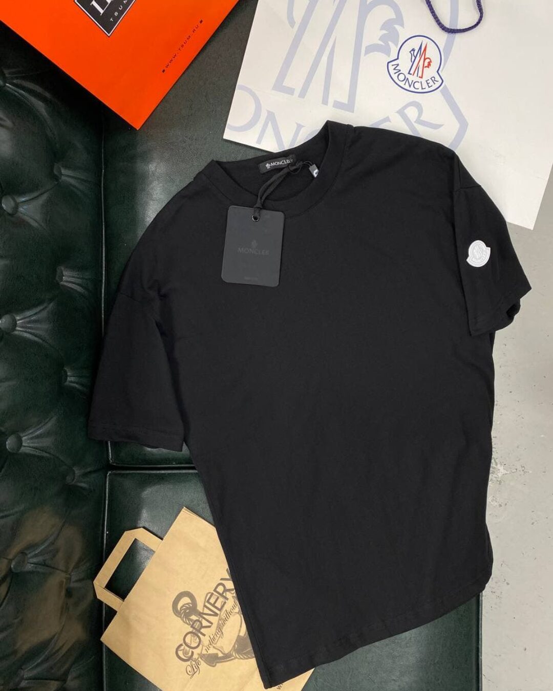 Футболка Moncler