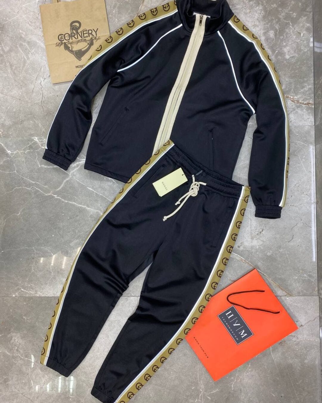 Спортивный костюм Gucci