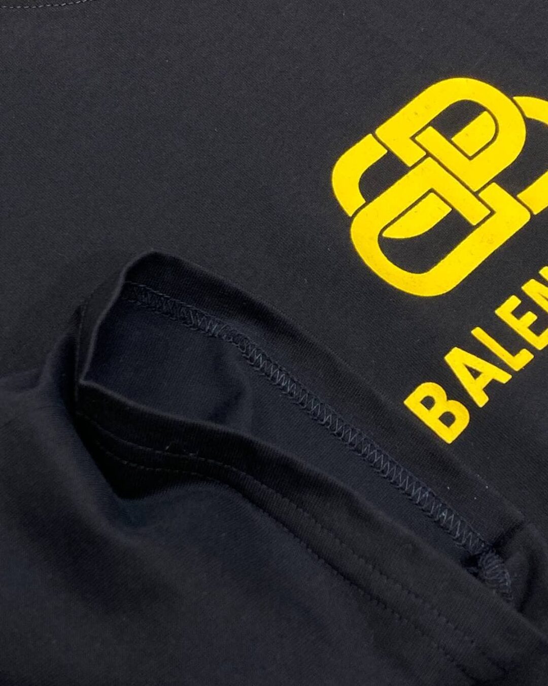 Футболка Balenciaga — фото 4