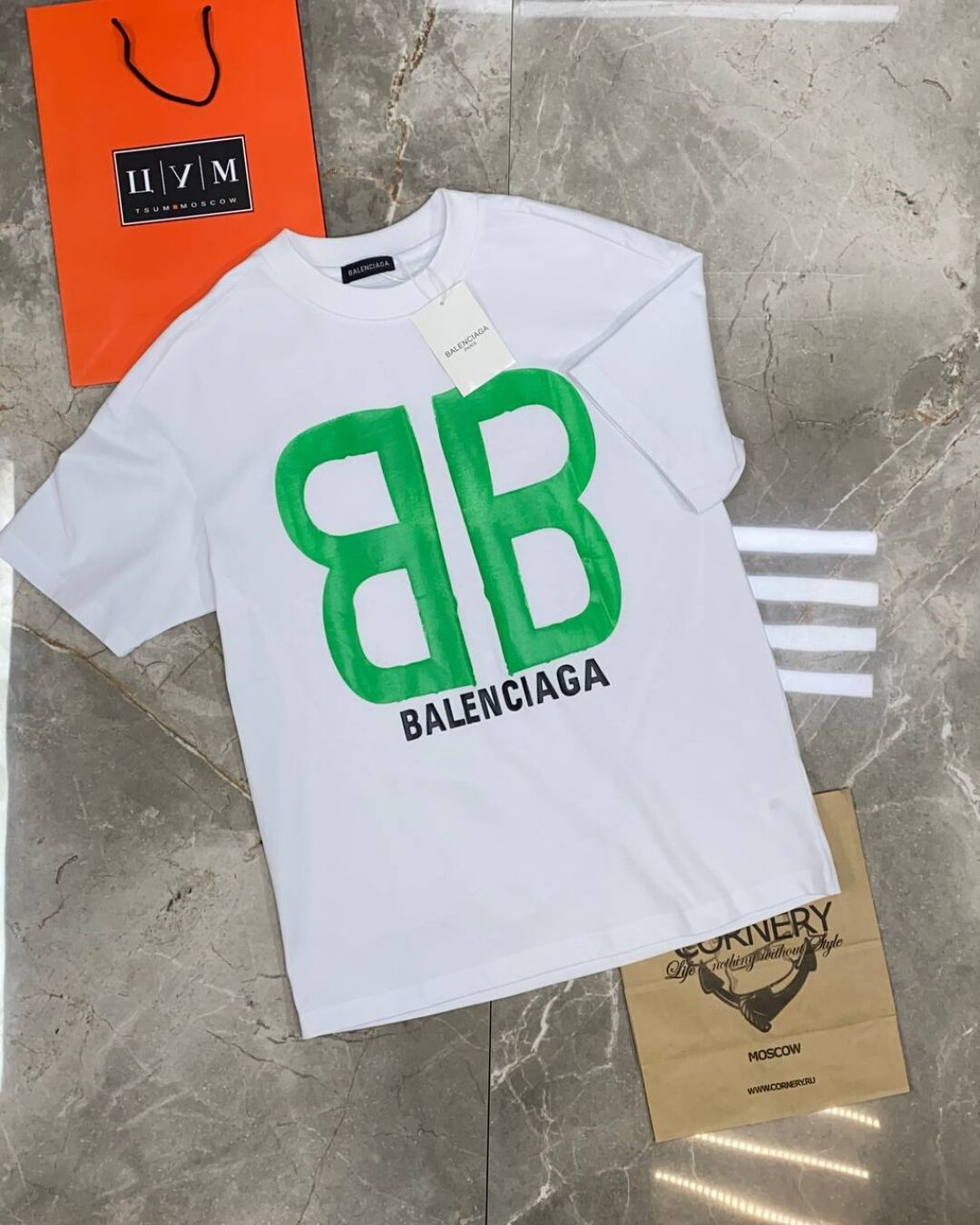 Футболка Balenciaga