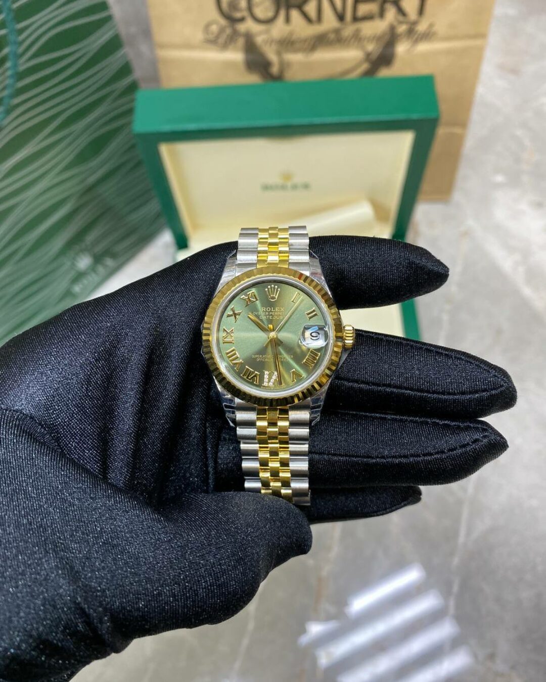 Часы Rolex DateJust Gold