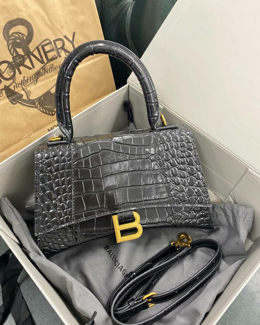 Сумка Balenciaga Crocodile Effect Tote Bag