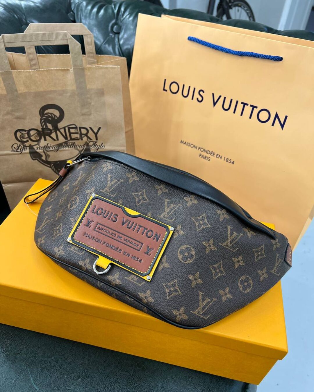 Сумка Louis Vuitton Campus