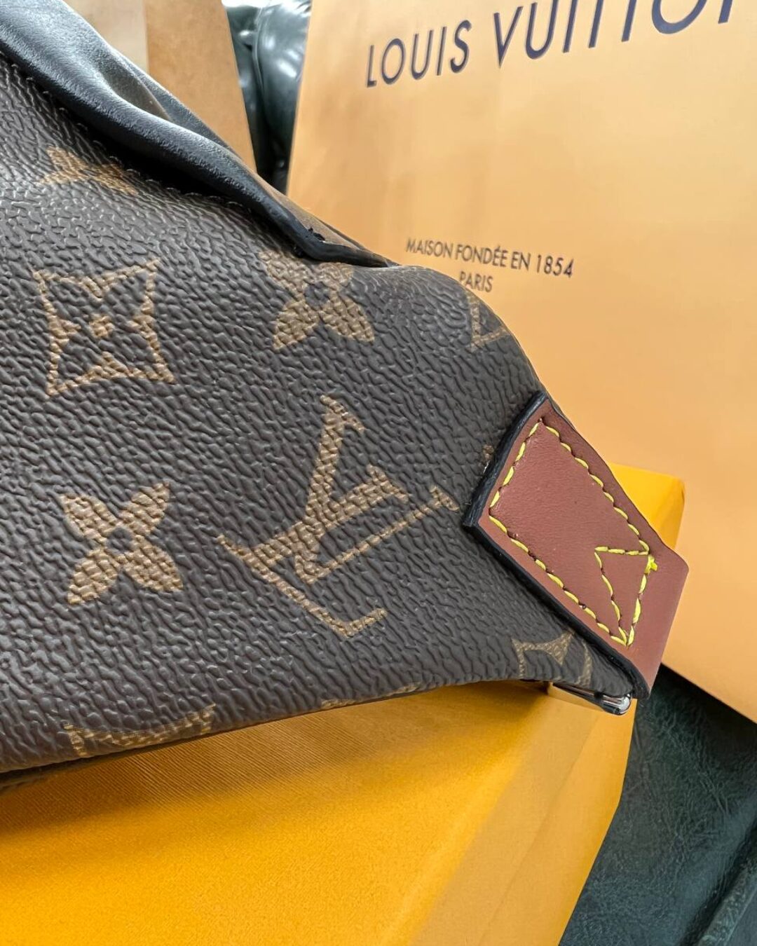 Сумка Louis Vuitton Campus
