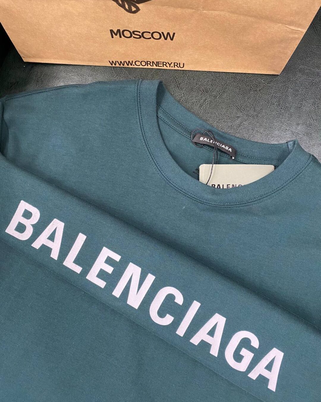 Футболка Balenciaga — фото 6