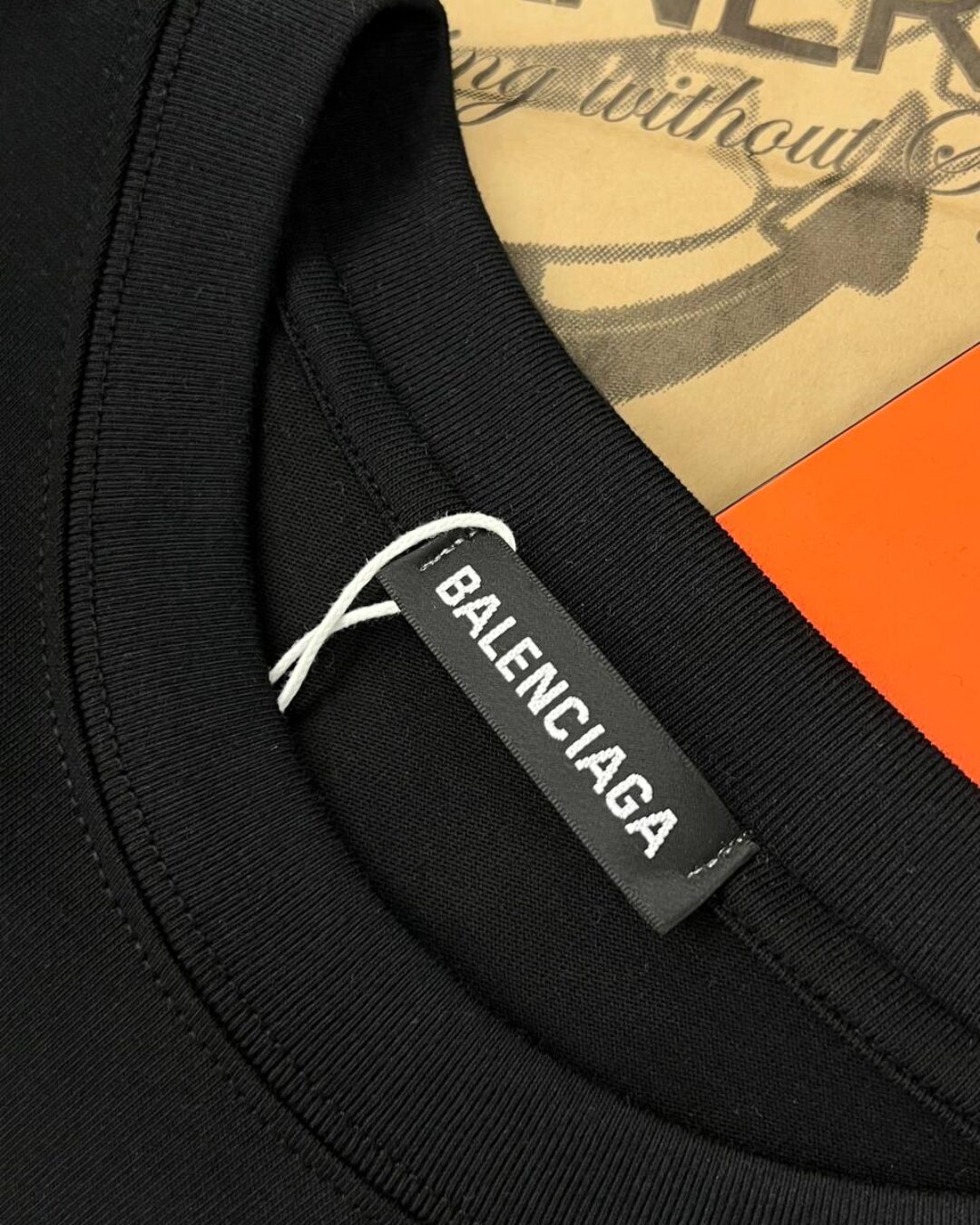 Футболка Balenciaga — фото 8