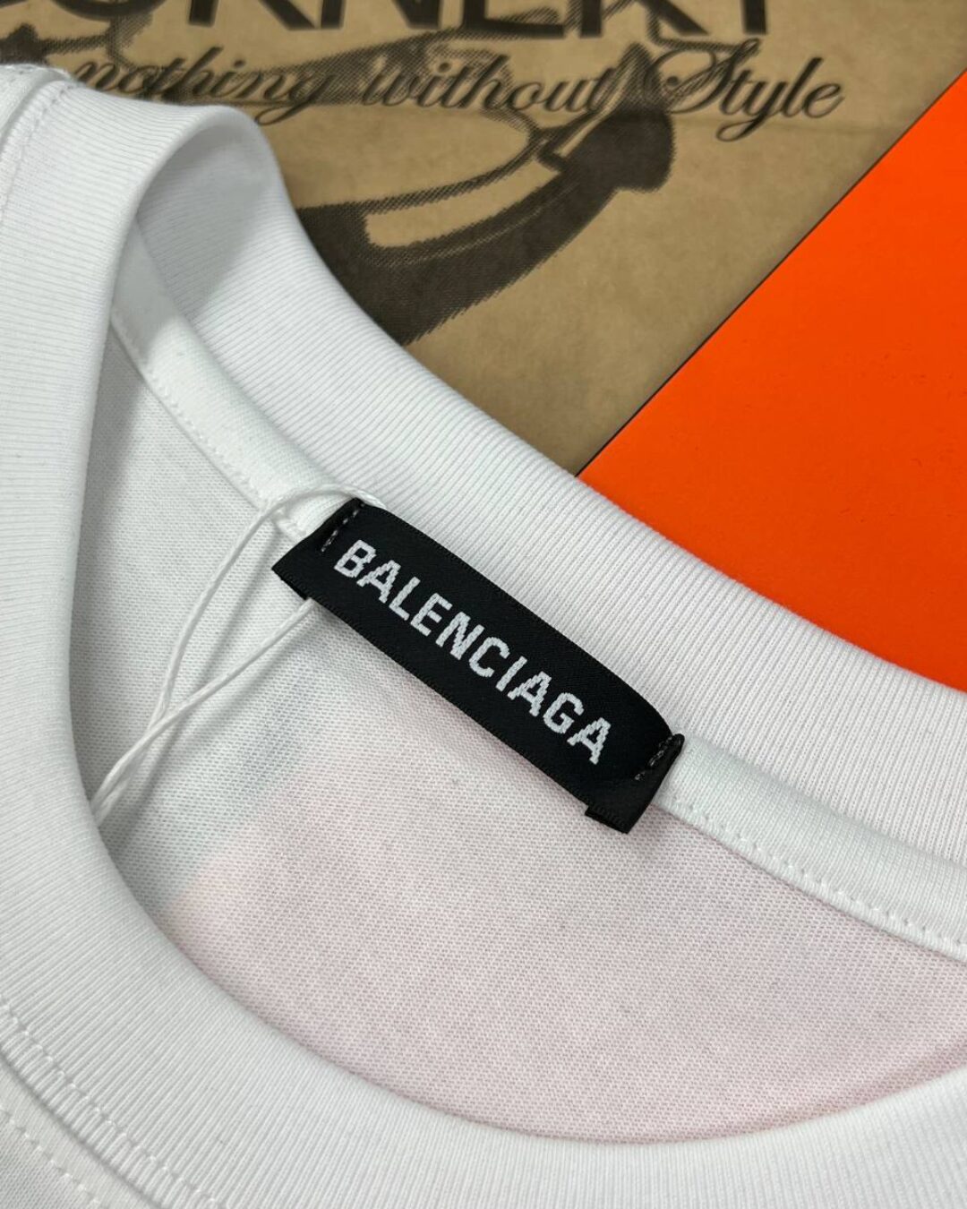 Футболка Balenciaga — фото 7