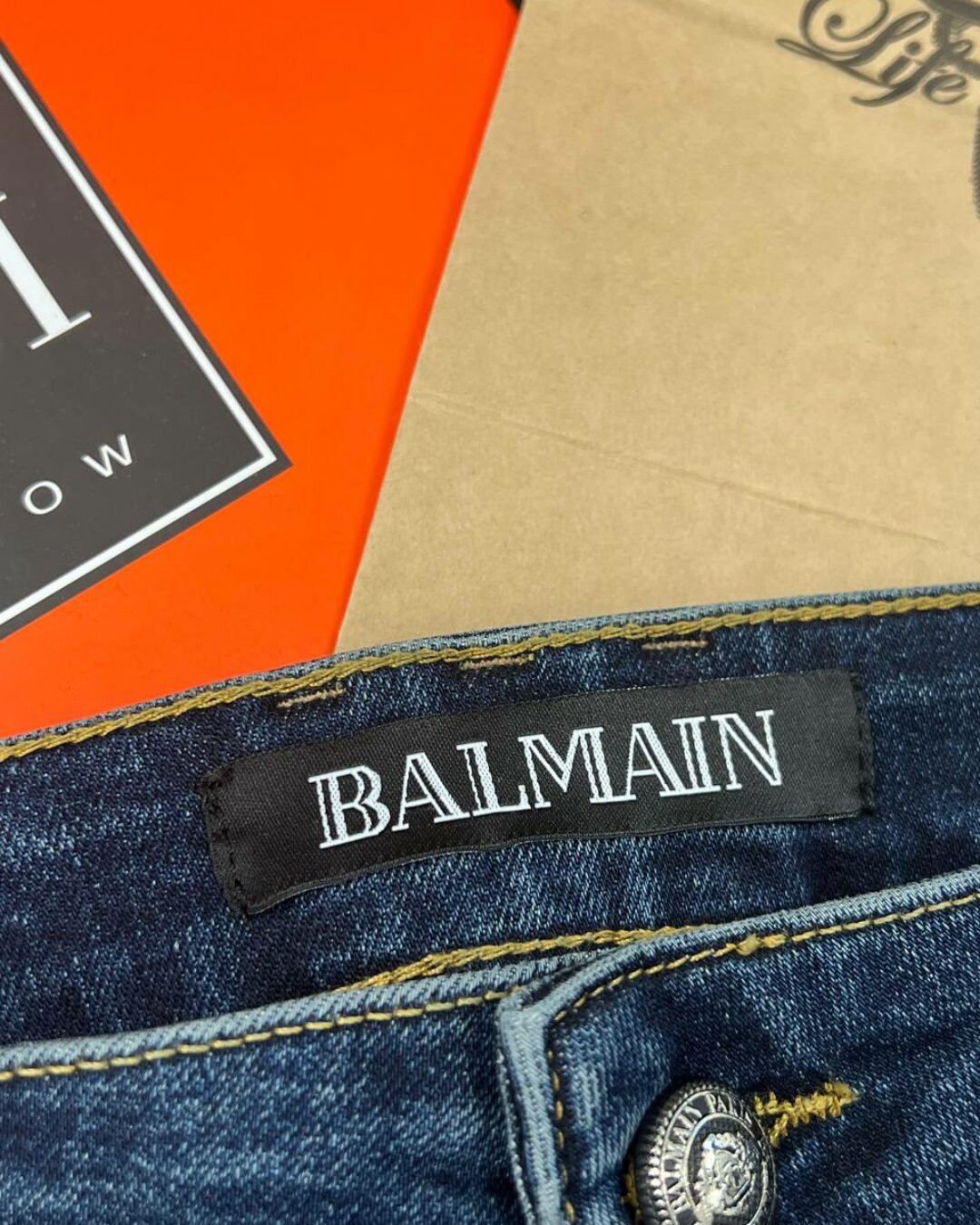 Джинсы Balmain