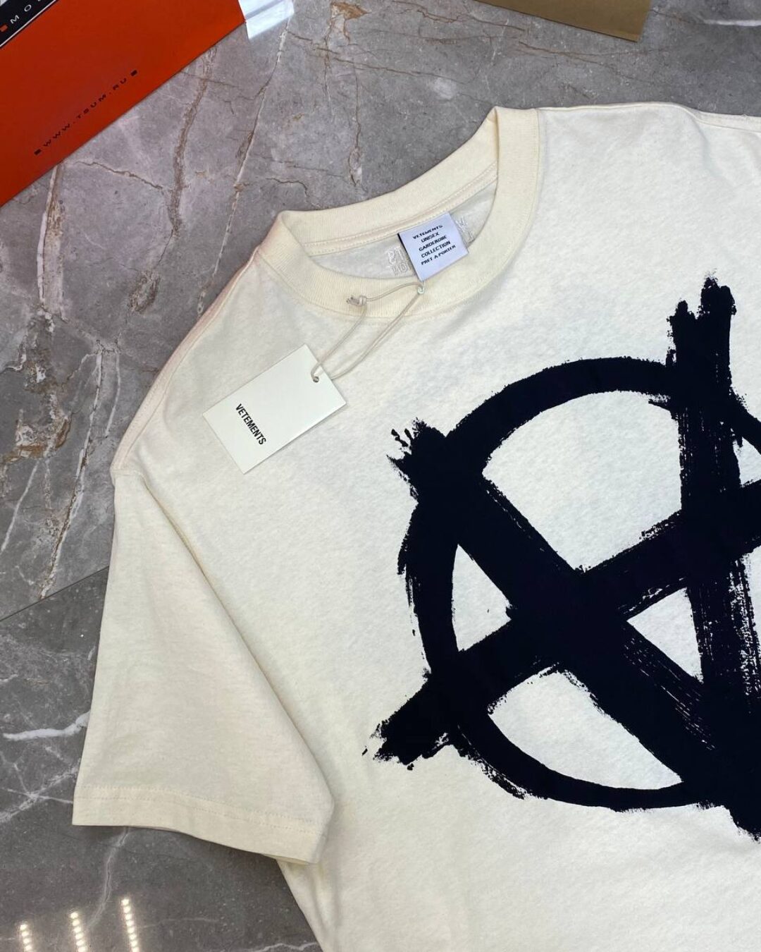 Футболка Vetements Anarchy — фото 2