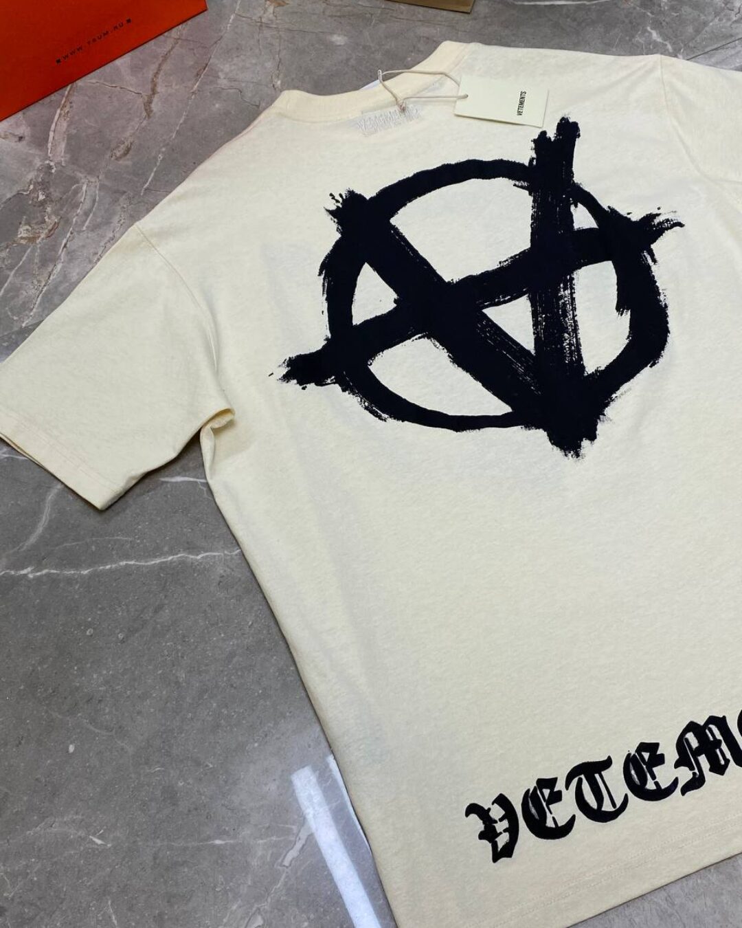 Футболка Vetements Anarchy — фото 9