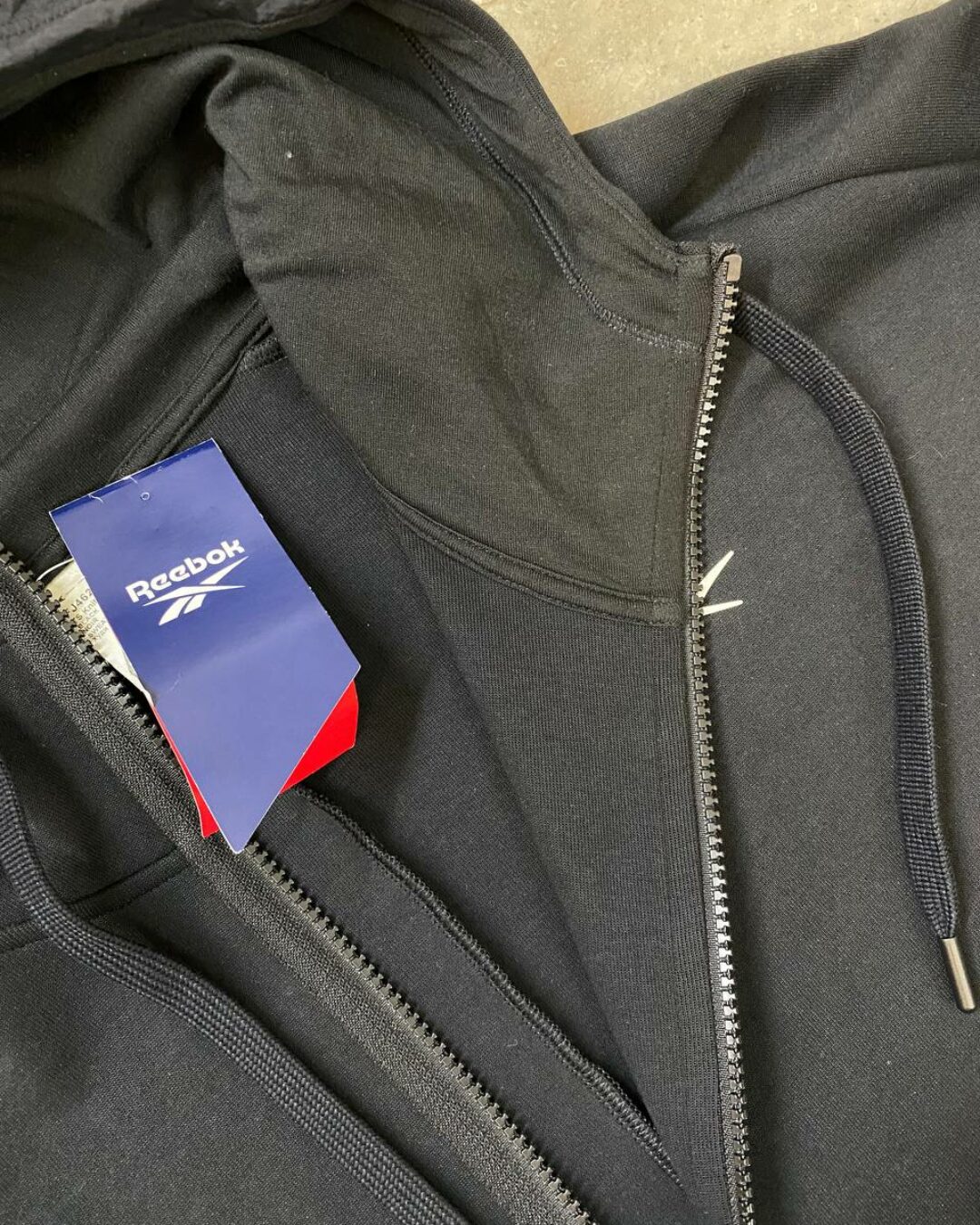 Спортивный костюм Reebok