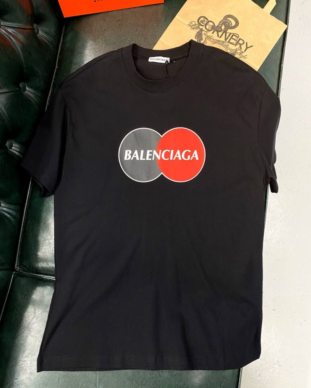 Футболка Balenciaga