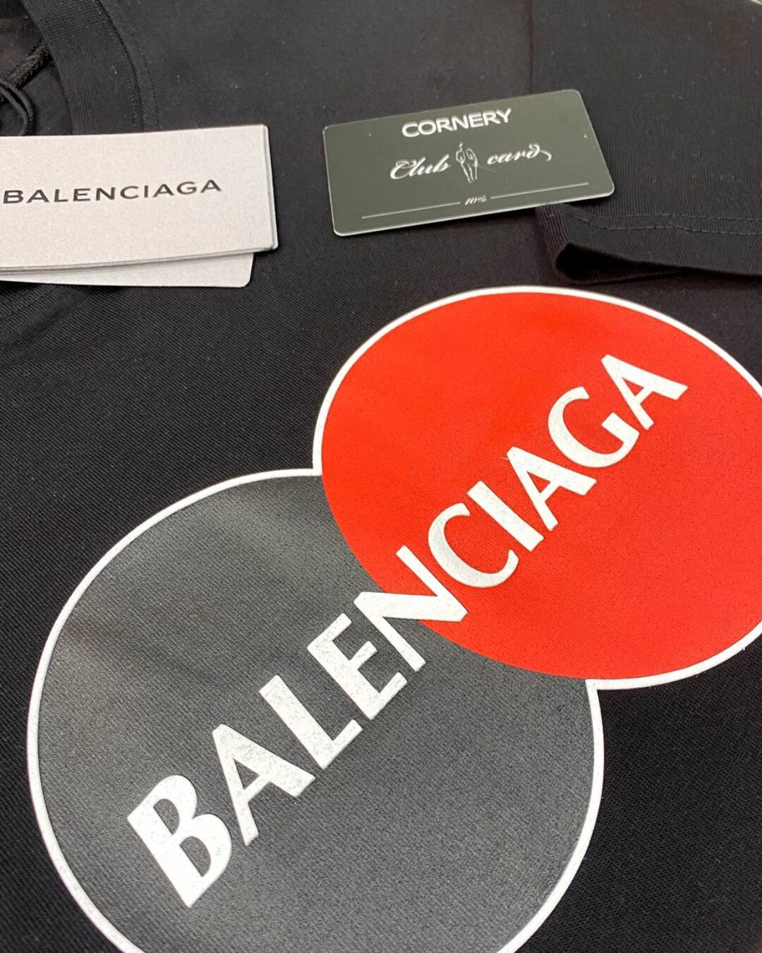 Футболка Balenciaga — фото 4