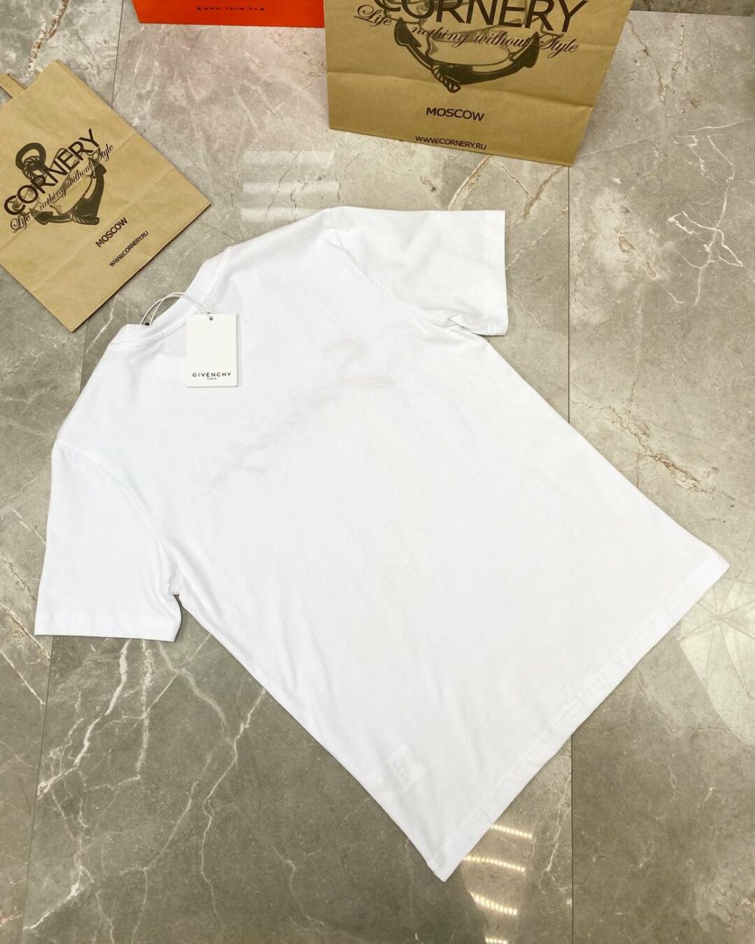 Футболка Givenchy