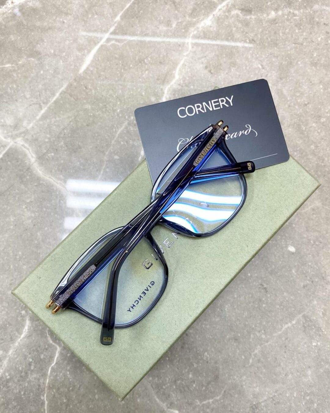 Оправа Givenchy