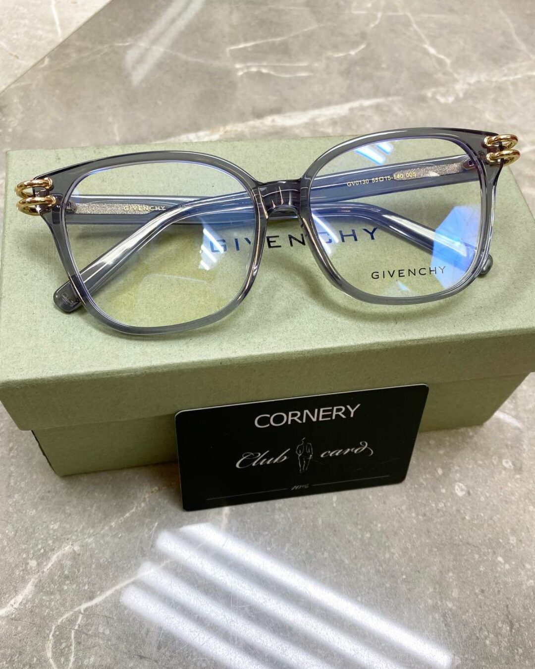 Оправа Givenchy